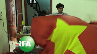 Flag-Flying Abounds in Vietnam During Tet | Radio Free Asia (RFA)
