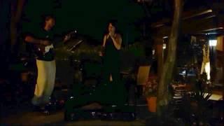 Erika Foramitti & Markus Holzer Rappoldt Live: "Devil May Care" Cover