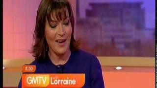 SEXY LORRAINE KELLY LEGS