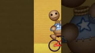 Looping short: kick the buddies riding bikes