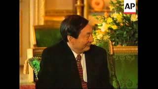 UK: LONDON: CHINESE PREMIER ZHU RONGJI ARRIVES FOR 3 DAY VISIT