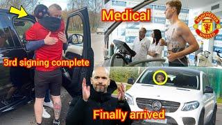 𝐁𝐑𝐄𝐀𝐊𝐈𝐍𝐆: man united complete €62m + €3m add-onsMedical Confirmedsky sports man utd transfer news