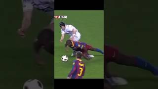 Abidal Head Tackle #football #shorts #barca #barcelona #fcbarcelona