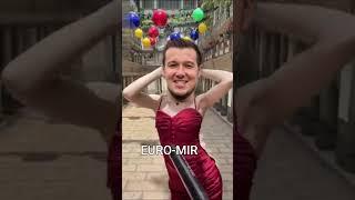 RedDressFan95 gegen Ed Euromaus mit Euro-Mir  #epfan95 #red #dress #girl #meme #europapark #rust