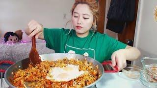 How to make Kimchi Fried Rice