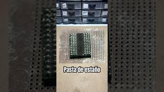  La Pasta De Estaño Bajo El Microscopio