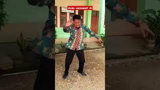 Viral tik tok dance guru SD jaman now #shorts #viral