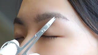ASMR Tried trimming eyebrows with scissors
