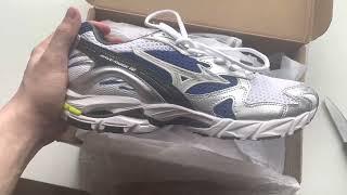 Распаковка mizuno wave rider 10