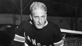 Memories: Lester Patrick fills in as goalie for NYR