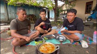 HUJAN DARI PAGI ! - Masak papeda enoki ala manusia ruwet 