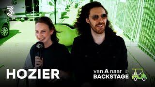 “Ik kies ELKE DAG opnieuw dat ik wil OPTREDEN” | Hozier van A naar Backstage | NPO 3FM