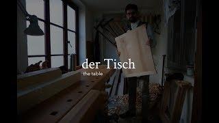 Der Tisch (11) die Hirnleiste