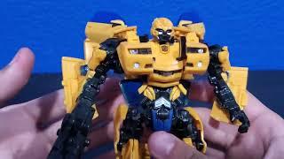 TRANSFORMERS 2007 DELUXE CLASS BUMBLEBEE REVIEW!!!!!!!
