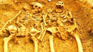 49 Giant skeletons unearthed in Pittsburgh - Mound Builders were Nephilim?