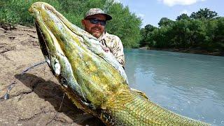 UN PESCADOR AFORTUNADO ATRAPÓ ALGO INCREÍBLE