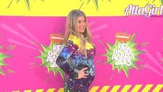 Fergie arrives pregnant on the red carpet at the 2013 Kids Choice Awards