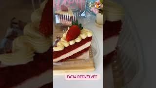 Red Velvet Cake | Strawberry | Food World