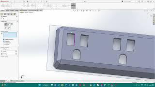 Solidworks ( MEE 3 Plugs outlet)