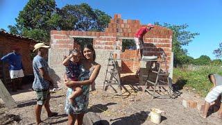 Lorraine começamos fazer a empena da casa para receber a coberta @ElizeuSilvaTV