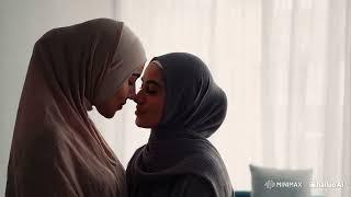 Slow and sweet kiss in hijab muslim fashion | Lesbians Kissing Video