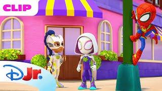 Marvel's Spidey and his Amazing Friends | Lizard's Big Bug!  | @disneyjr