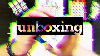 Unboxing – Rubik's Color Blocks, TCKyewbs Creator Cube (DaYan TengYun V2 M) – from SpeedCubeShop