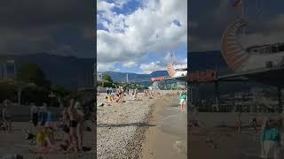 Центральный пляж в Ялте Тут есть песокДетям в кайф🩳Крым Июль 2022 Crimea, Yalta nowadays 