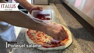 Haciendo una Pizza Diavola con Domenico