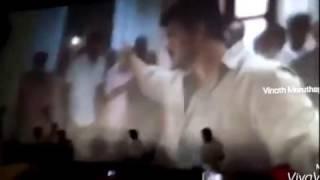 Interval Block Fight - Kaththi Spl Show in Vettri