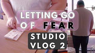 STUDIO VLOG | OVERCOMING FEAR | PACKAGING ORDERS WORKING FOR KATNIPP!