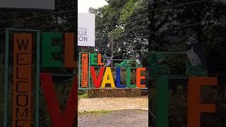 El Valle De Anton - единственный в мире обитаемый кратер вулкана. #elvalledeanton #panamá #travel