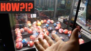 HOW ARE YOU SUPPOSED TO WIN FROM THIS CLAW MACHINE?!?