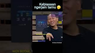 Desta kebiasaan ngerjain Tamu, Okky rengga. #shorts #lucu #shorts video