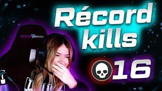 LA PEOR JUGADORA DE WARZONE SACA WIN CON 16 KILLS (COD WZ SOLOS)