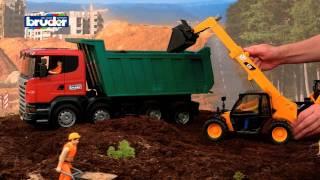 Bruder Toys CAT Telehandler 02142