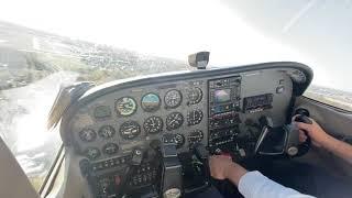 Cessna 172 insane Crosswind Landing - heavy turbulence