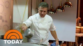 Chef Michael Chiarello dies at 61 following allergic reaction