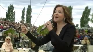 Vicky Leandros - L'amour est bleu - Fernsehgarten 15-5-2016