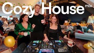 Chill Soulful House Music Mix: Get Cozy With Our Jazzy Christmas Vibes DJ Set