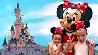 Las Ratitas con las princesas y mickey en DisneylandParis