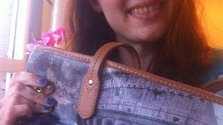 ASMR What's in my bag , Show and Tell, Whispering, Tapping (ita)