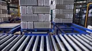 Pallet conveyor and transfer system