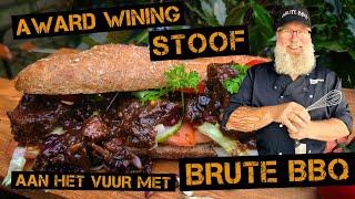 Shortrib stoof in de dutchoven op de bbq