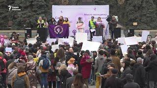 «Место женщины – в политике». Как проходил женский митинг 8 марта в Алматы