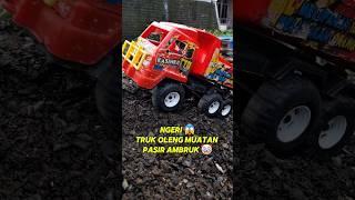 WADUH‼️ TRUK OLENG MUATAN PASIR AMBRUK #maianananak #truck #trukoleng #truk #trukpasir #toys