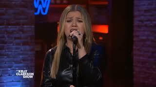 Kelly Clarkson - Fighter (Cover Christina Aguilera) (Live on The Kelly Clarkson Show)