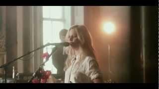 Gin Wigmore - Black Sheep (The Old Queens Head Session)