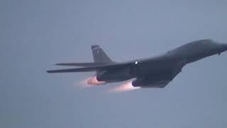 B1 Bomber fly-by at EAA Air Venture 2017 Filmed by Todd Bristol