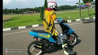 Aksi Emak-Emak Gila / Emak-Emak Racing di Sirkuit Brigif Cimahi